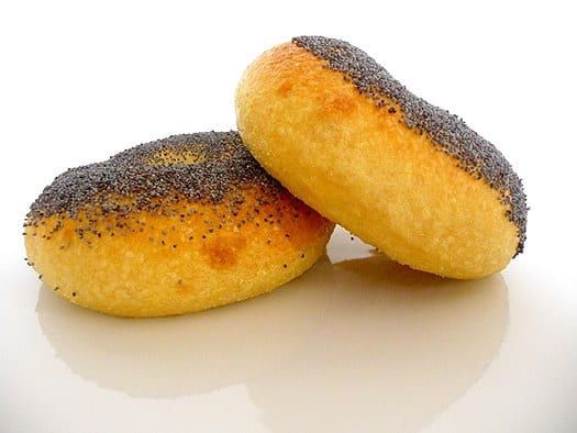 2 egg poppyseed bagels.