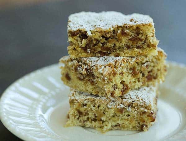 Top 10 Best Bar Recipes >> Zia Lena Date Bar Cookies | browneyedbaker.com