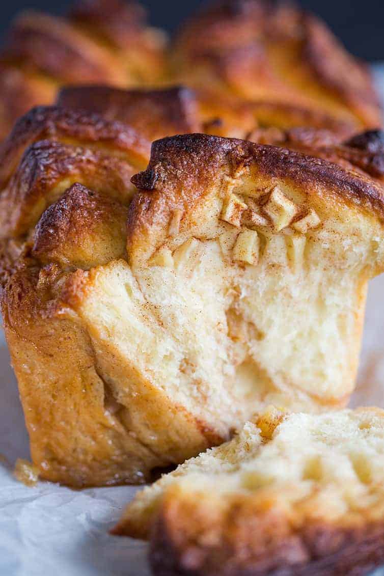 Apple Cinnamon Sugar Pull Apart Bread