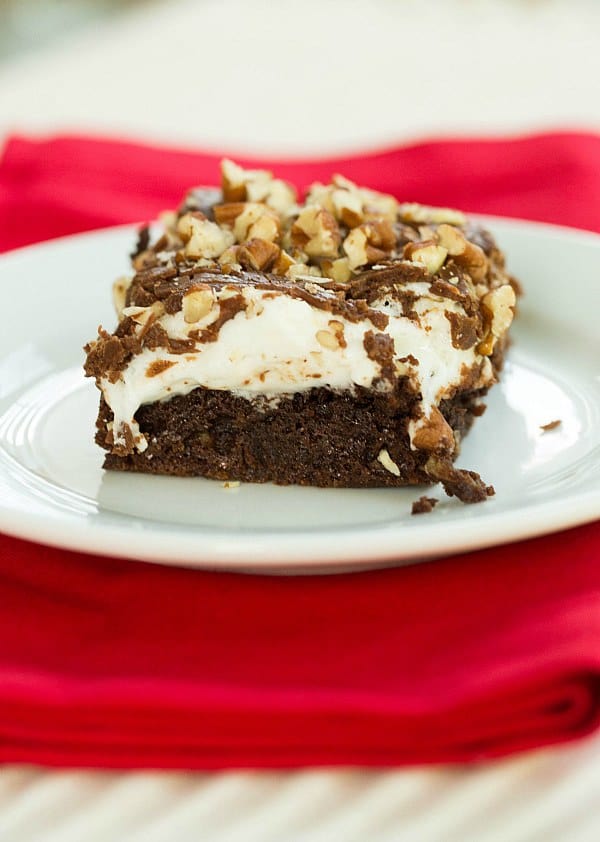 Mississippi Mud Brownies by @browneyedbaker :: www.browneyedbaker.com