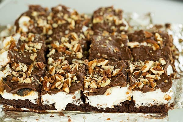 Mississippi Mud Brownies by @browneyedbaker :: www.browneyedbaker.com