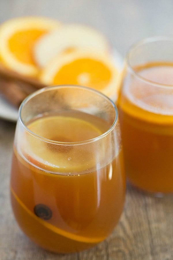 Hot Apple Cider Rum Punch by @browneyedbaker :: www.browneyedbaker.com
