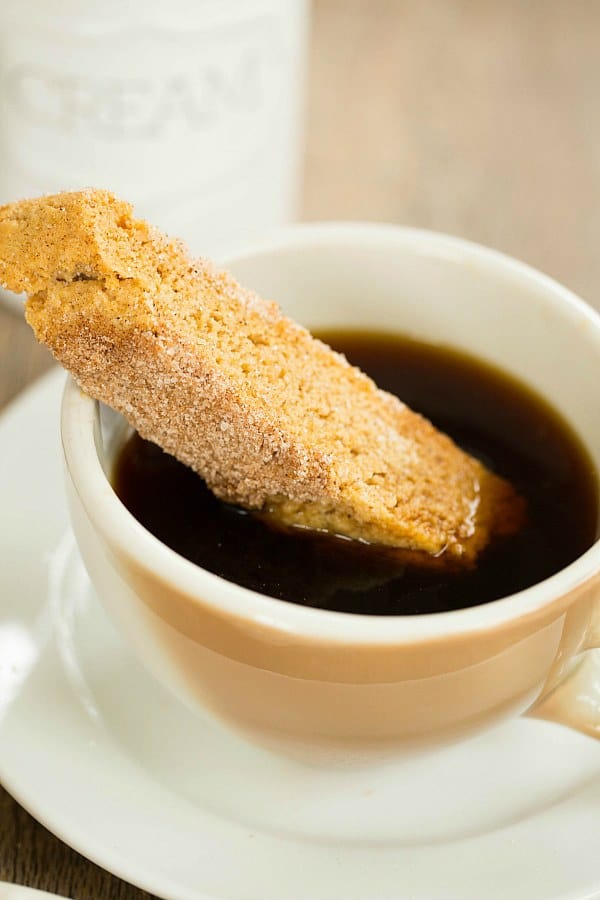 Snickerdoodle Biscotti by @browneyedbaker :: www.browneyedbaker.com