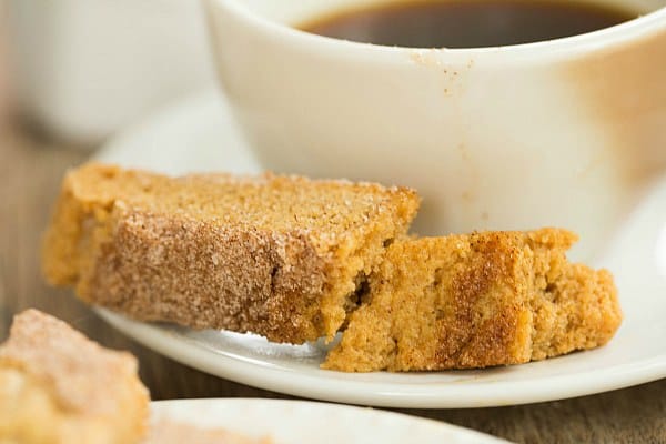 Snickerdoodle Biscotti by @browneyedbaker :: www.browneyedbaker.com