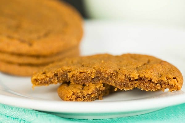 Soft and Chewy Gingersnap Cookies by @browneyedbaker :: www.browneyedbaker.com #recipe