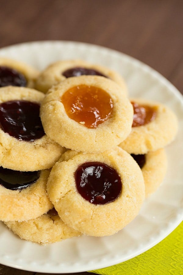 Classic Thumbprint Cookies by @browneyedbaker :: www.browneyedbaker.com
