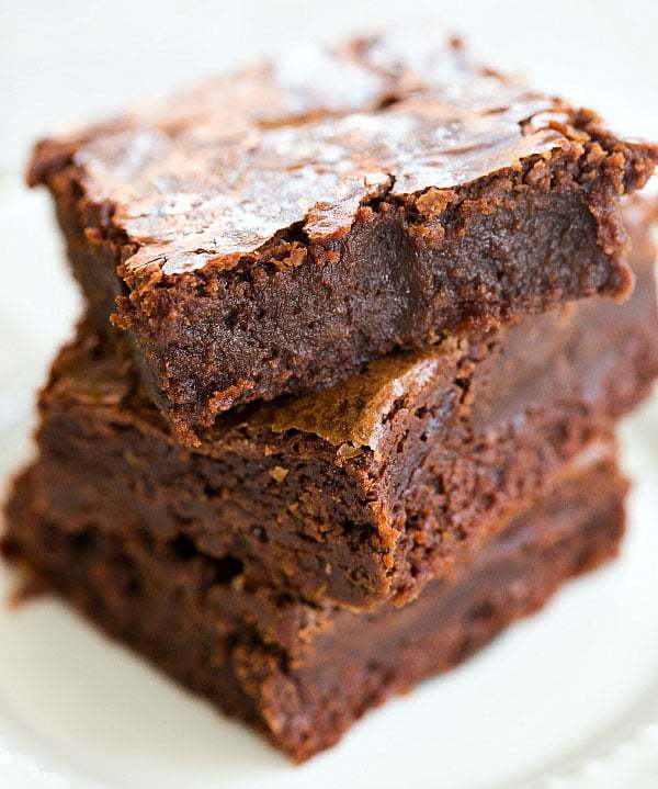 Guinness Brownies - An easy dessert for your St. Patrick's Day festivities! | browneyedbaker.com