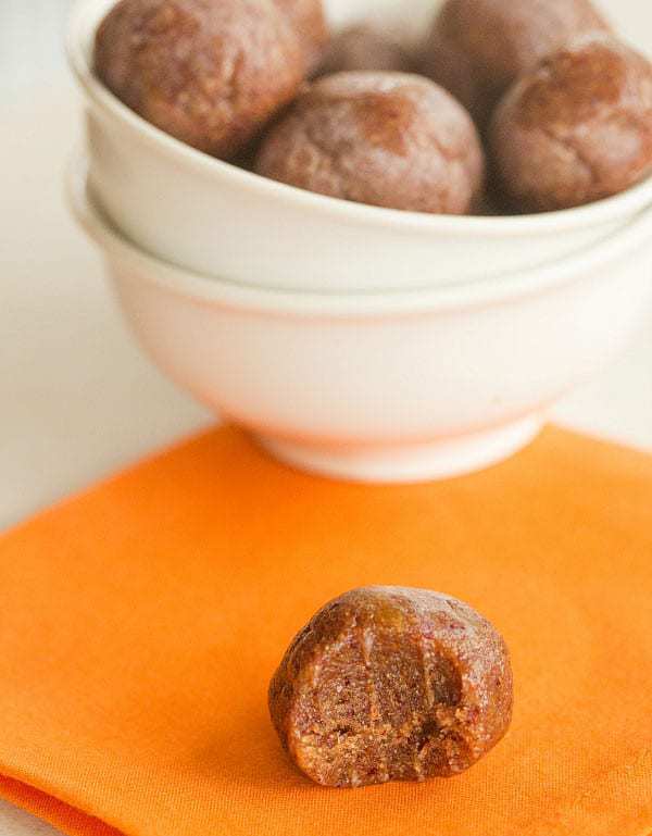 Cranberry-Date Energy Bites - A quick, easy and healthy snack! | browneyedbaker.com