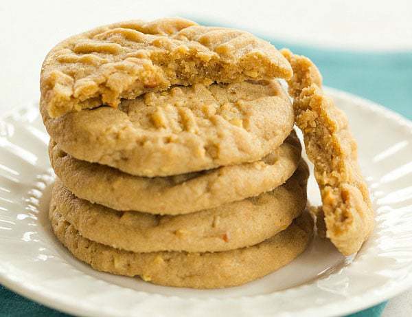Chunky, Chewy Peanut Butter Cookies | browneyedbaker.com