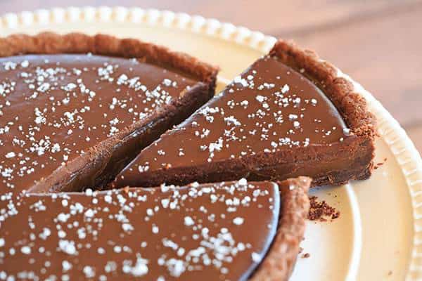 Salted Chocolate Caramel Tart | https://apex-male.info/salted-chocolate-caramel-tart/Salted Chocolate Caramel Tart | https://apex-male.info/salted-chocolate-caramel-tart/