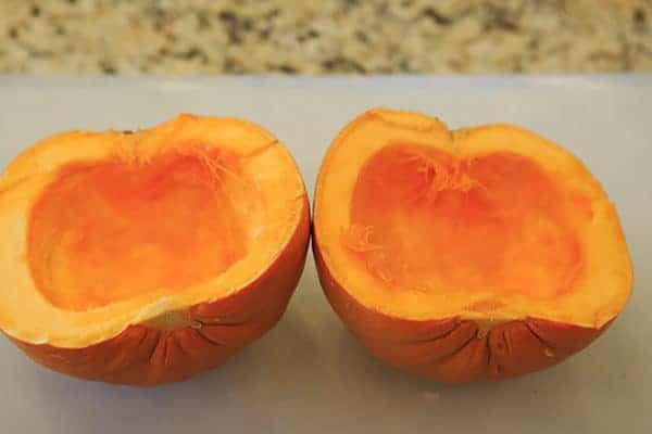 DIY: How to Make Homemade Pumpkin Puree | https://apex-male.info/homemade-pumpkin-puree-recipe/