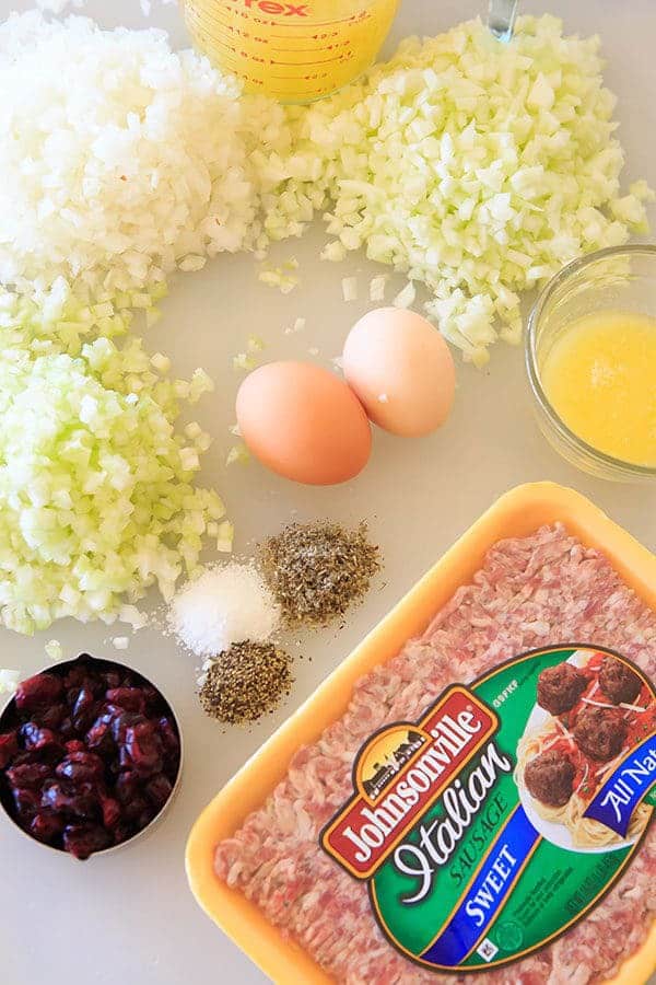 Sausage, Apple & Sage Stuffing made with Challah bread. | https://apex-male.info/sausage-apple-sage-stuffing/