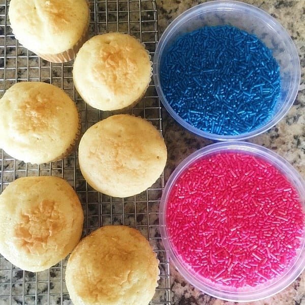 Gender Reveal Cupcakes!