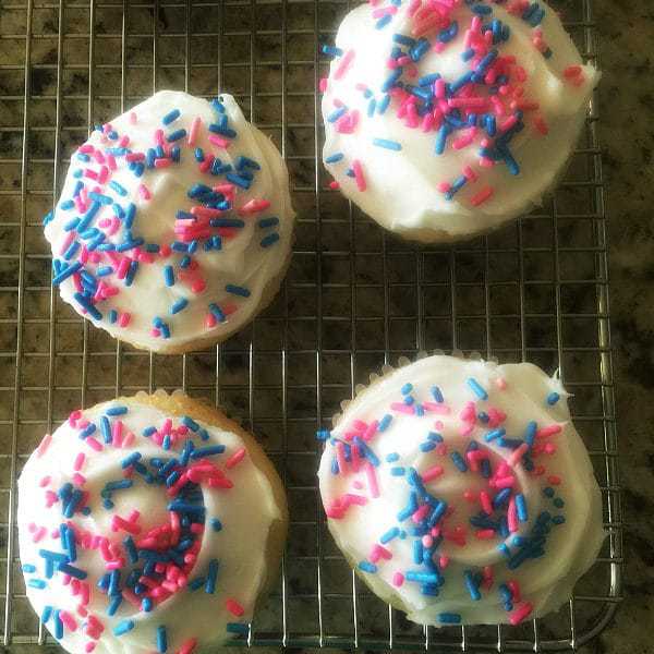 Gender Reveal Cupcakes!