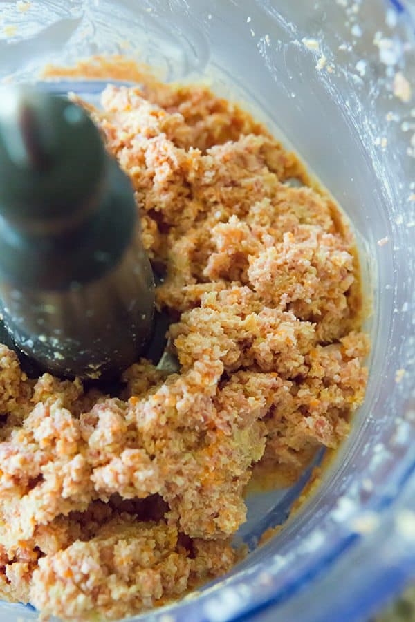 Pasta Genovese: This traditional Italian beef ragu is amped up with onions and made incredibly easy in a slow cooker. Perfect for Sunday dinner!