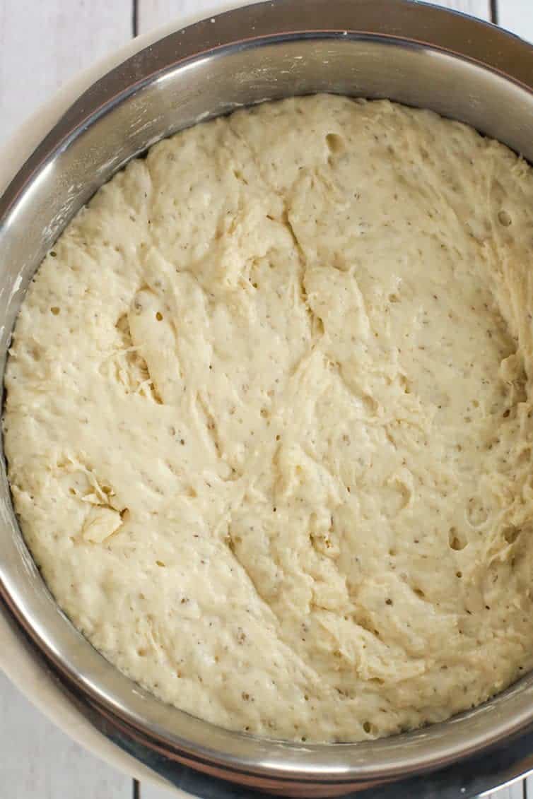 No Knead Bread - This classic recipe from Jim Lahey is easy, requires minimal handling, and is a great recipe for beginner bread bakers. 